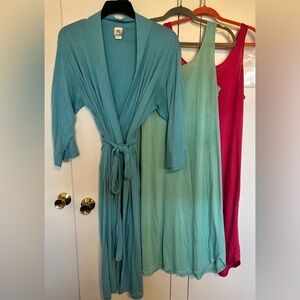 Women’s Natori Shangri-La Nightgowns and Robe Bundle